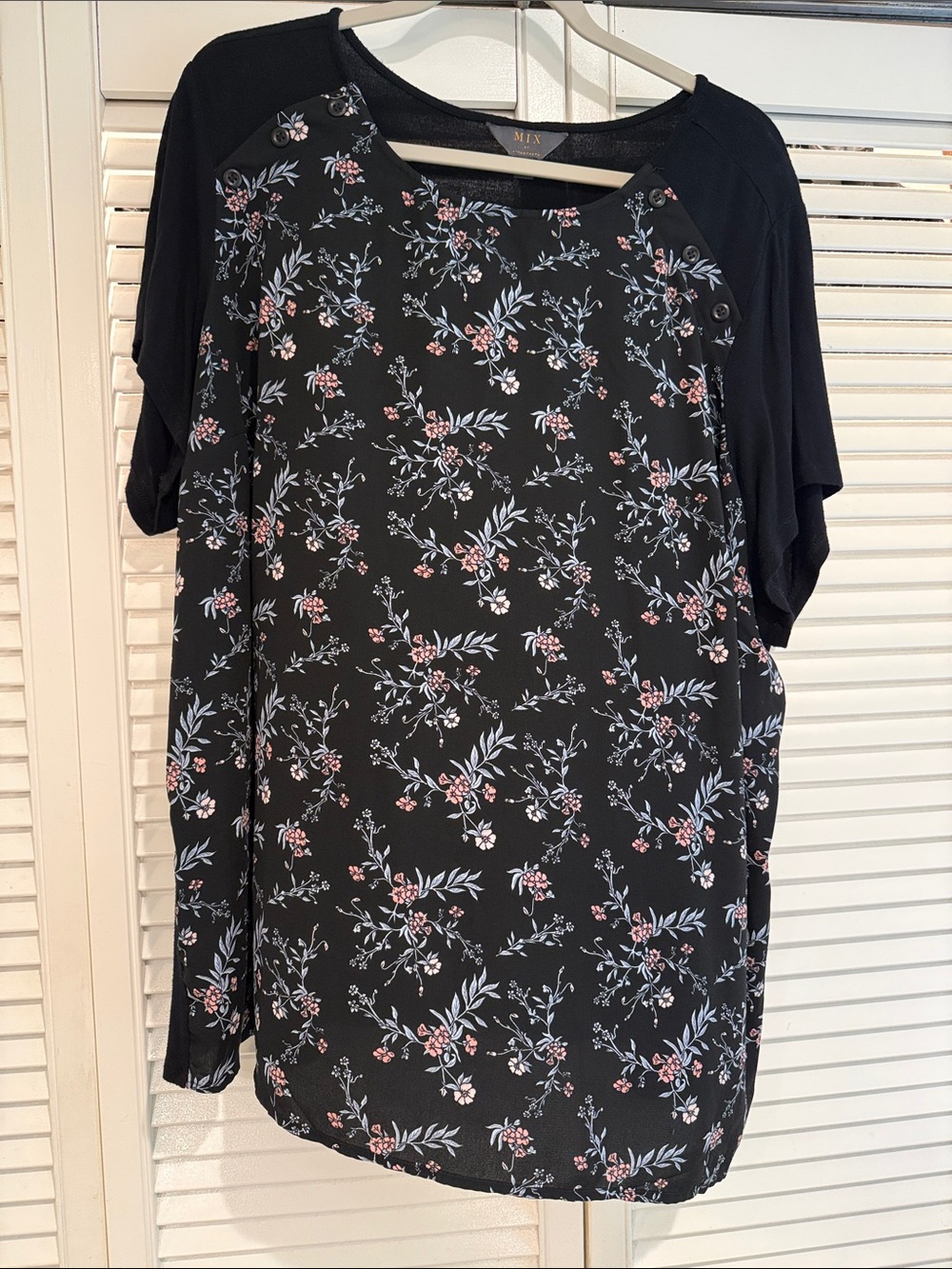 41 Hawthorn Mix Black Short-Sleeve Tunic with Pink and Light Blue Floral Motif